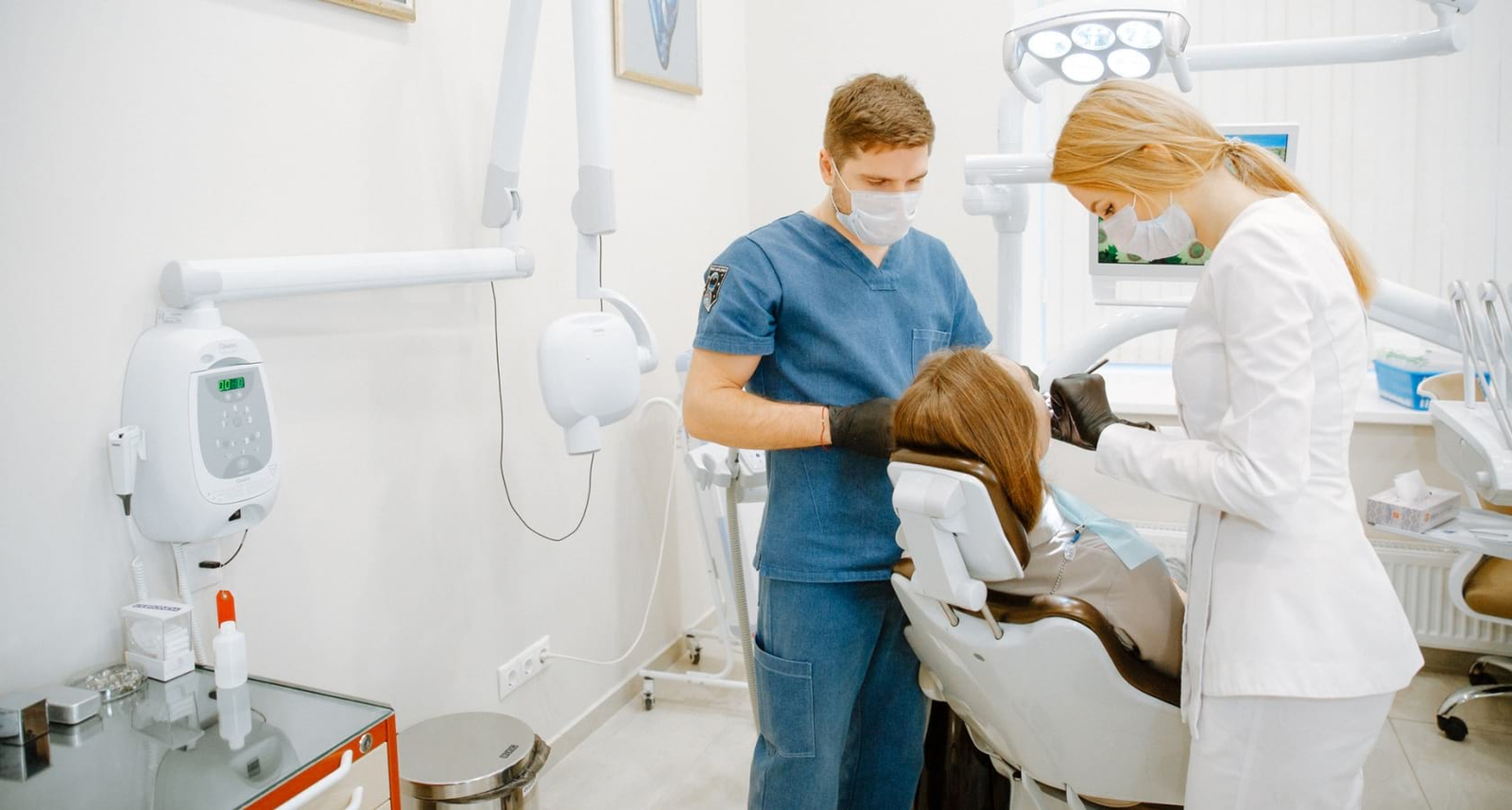 Dr Raj Parthdev orthodontist at Ekdantaay Dental and Physio Care
